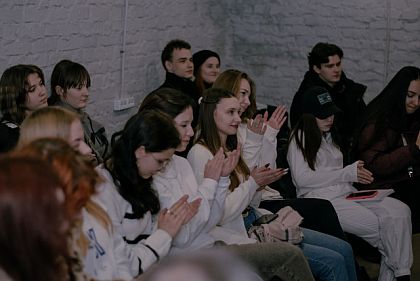 «Главное - быть искренним»: криворожане посетили литературный вечер