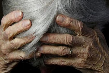 34-летний мужчина в Кривом Роге избил пожилую женщину, она в тяжелом состоянии