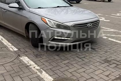 Оставил авто на месте для людей с инвалидностью: криворожанина-нарушителя привлекли к ответственности