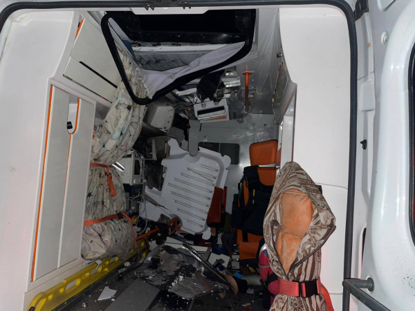 враг атаковал скорую, которая везла пациентку скорая помощь