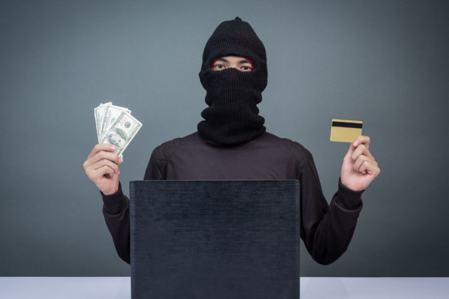 Заставляют заплатить штраф: криворожан предупреждают о фейковых письмах от имени МВД