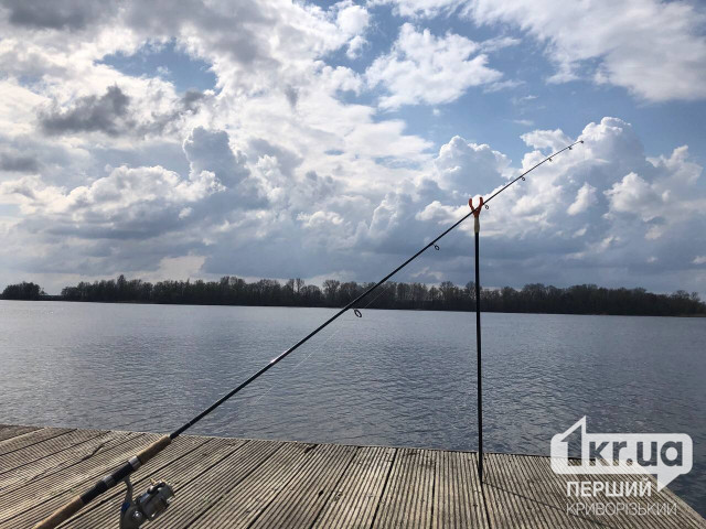 Криворожанам объяснили, почему запрещена рыбалка на зимовальных ямах