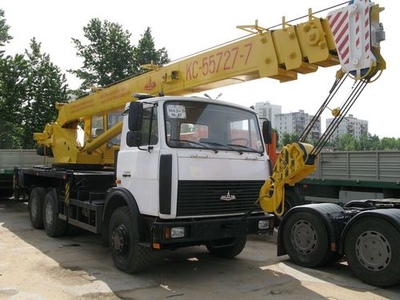 На Криворожье на миллионы гривен завысили цену аренды автомобильного крана