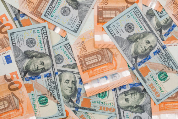 Доллар, евро, злотый: курс валют в Кривом Роге 20 ноября