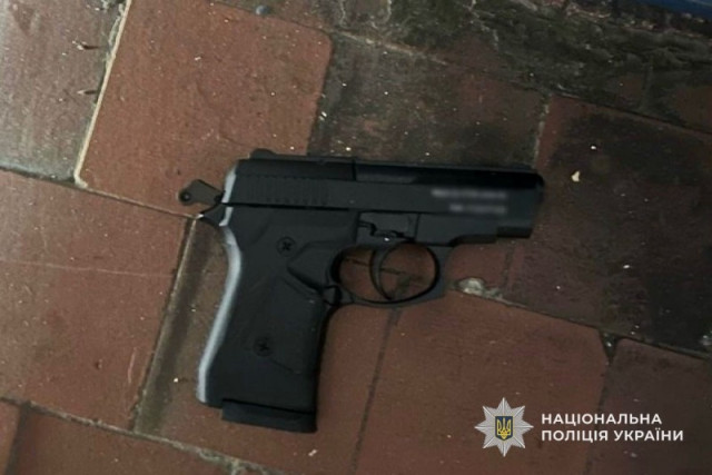 Как наказали днепрянина за нападение на продавщицу с пистолетом