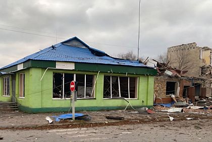 Из-за вражеских атак по Днепропетровщине повреждены парикмахерская, детсад и церковь