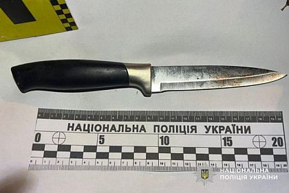 В Днепропетровской области мужчина ударил оппонента ножом во время ссоры