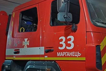 Из-за вражеской атаки по Днепропетровщине повреждена пожарная машина