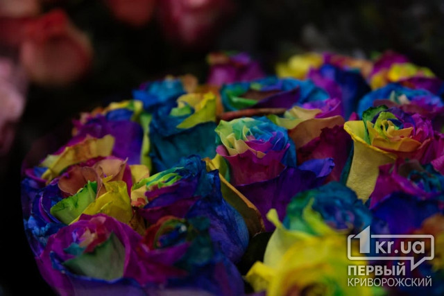 Сколько стоит букет цветов к 8 марта в Кривом Роге
