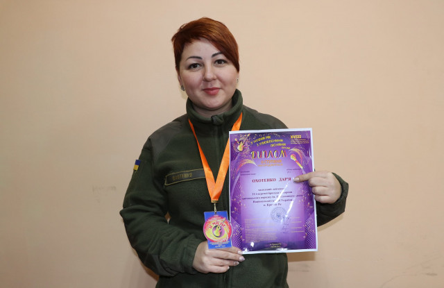 Гвардійка криворізької бригади стала лауреаткою пісенного конкурсу