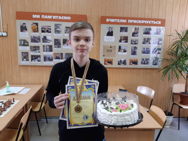 Криворожанин завоевал «золото» на турнире по шахматам