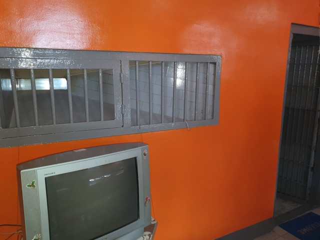 В Кривом Роге для заключенных отремонтировали камеры в изоляторе