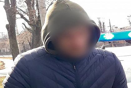 Копы задержали криворожанина, который ездил на авто с пистолетом