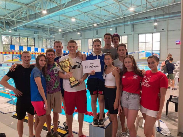 Криворожские пловцы заняли призовые места на чемпионате Украины