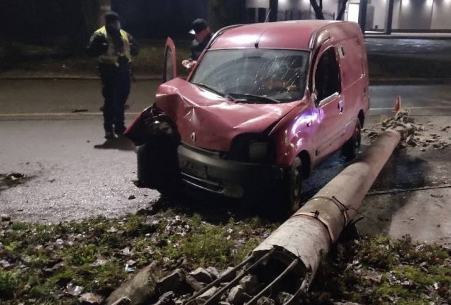 В Кривом Роге временно не работают три троллейбусных маршрута из-за ДТП