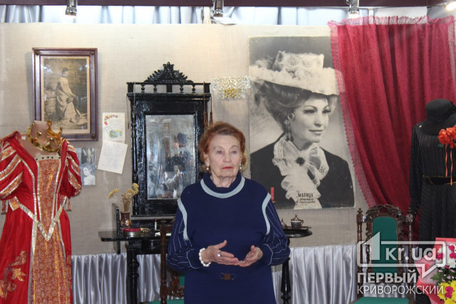 Віват, служителі Мельпомени! У краєзнавчому музеї відкрилась виставка до 90-річчя театру Шевченка