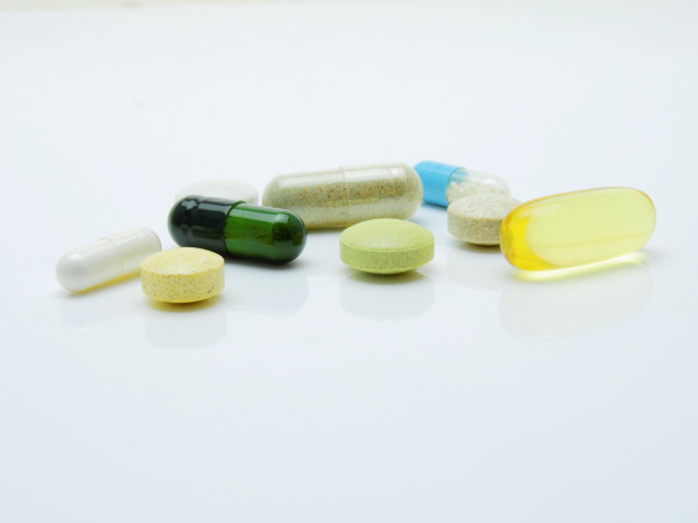 Украина подписала с Pfizer контракт на закупку таблеток от коронавируса