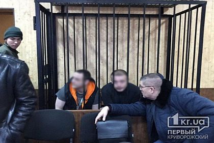 Первое закрытое судебное заседание по делу убитого криворожского студента отложили из-за неявки адвоката