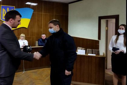 Рятувальника з Кривого Рогу нагородили за порятунок людей у будинку похилого віку