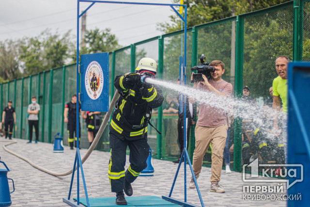 Криворожане в составе областной сборной заняли третье место среди самых сильных пожарных страны