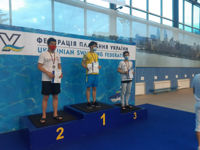 Золото и бронзу завоевали криворожские пловцы на чемпионате Украины