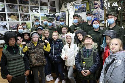 Криворіжців запрошують на виставку світлин гвардійця Віталія Марківа Криворіжців запрошують на виставку світлин гвардійця Віталія Марківа