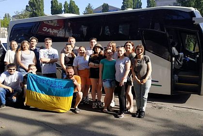 Студенти педагогічного університету беруть участь у розкопках кургану