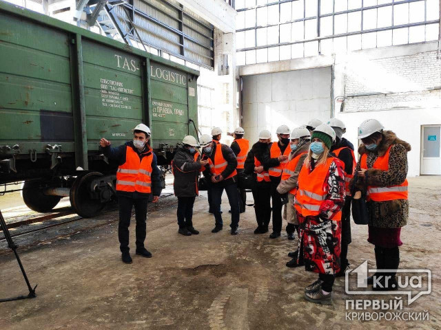 «Украинские минеральные удобрения» провели открытые экскурсии для общественности на производство