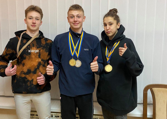 Юные криворожане завоевали медали на Всеукраинском чемпионате по плаванию