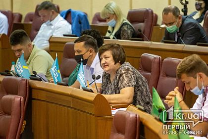 Криворізькі депутати одноголосно підтримали петицію щодо припинення поборів на цвинтарях