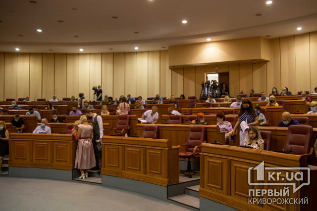 В Кривому Розі депутати розглянуть петицію проти реорганізації 8-ої лікарні