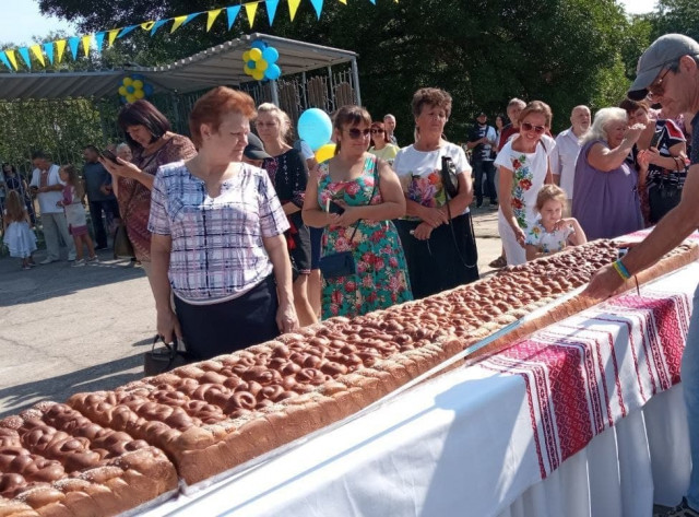 30-метровый пирог из Кривого Рога вошел в Книгу рекордов Украины
