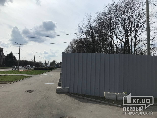 Строительство стелы возле флагштока на проспекте Металлургов обойдется в 8 миллионов гривен