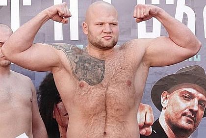 Криворожанин Игорь Шевадзуцкий нокаутом завоевал седьмую победу на профессиональном ринге