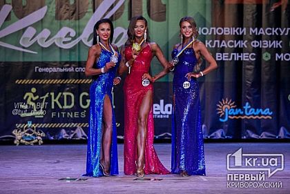 Еще одно серебро открытого Кубка по бодибилдингу получила криворожанка
