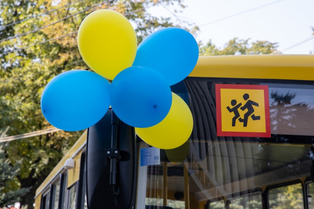 Дніпропетровщина лідирує серед областей, які закуповують шкільні автобуси
