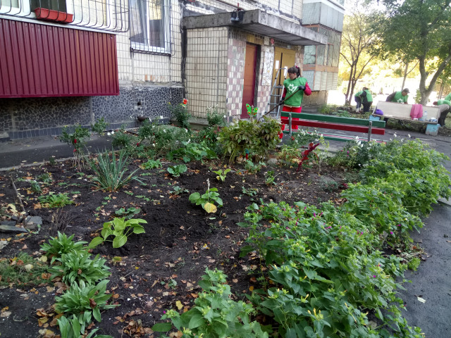 «Зелений центр Метінвест» оголосив про старт конкурсу «Квітуче подвір’я»