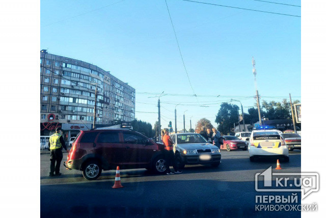 ДТП в Кривом Роге: столкнулись легковые автомобили