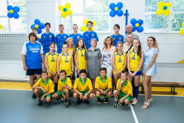Криворізькі ГЗК облаштували нову спортивну залу у Глеюватській громаді