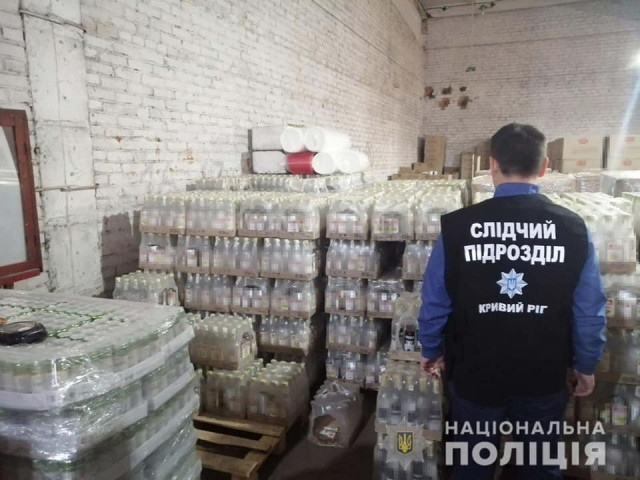 Криворожские правоохранители изъяли 4 тысячи литров контрафактного алкоголя