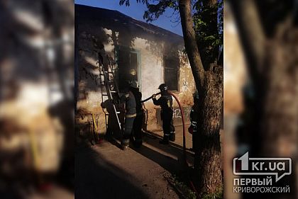 В Кривом Роге горело заброшенное здание