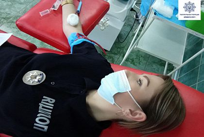 Сдай кровь — спаси жизнь: копы из Кривого Рога присоединились к акции