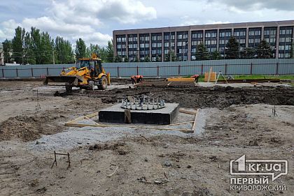 Какие работы по строительству флагштока в Кривом Роге уже выполнены