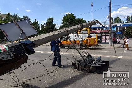 В Кривом Роге приостановлено движение транспорта на Днепршоссе