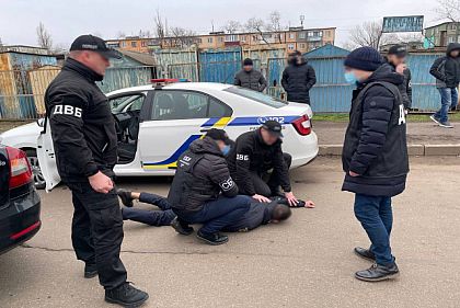 Задержан патрульный по подозрению во взяточничестве в Кривом Роге