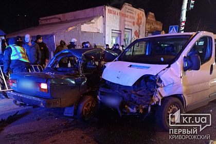 Двое криворожан пострадали в результате ДТП