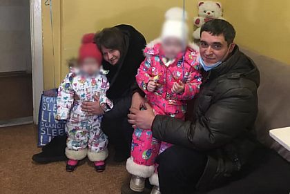 Две супружеские пары будут воспитывать приемных детей