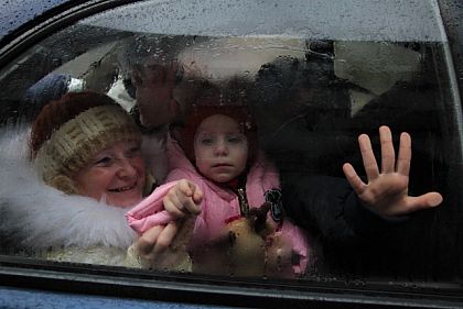 Криворожанка взяла на воспитание в приемную семью троих сестер