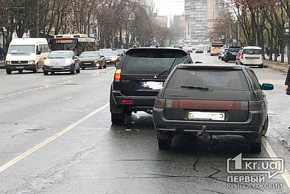 У Кривому Розі зіткнулися два легкові автомобілі