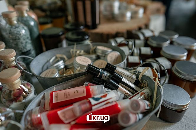 Крафтова косметика на благодійній “Крафтовій здибанці” у Кривому Розі